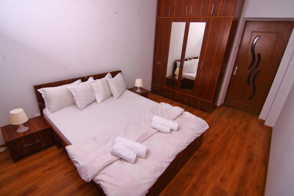 Nirvana Accommodation Bucareste Exterior foto