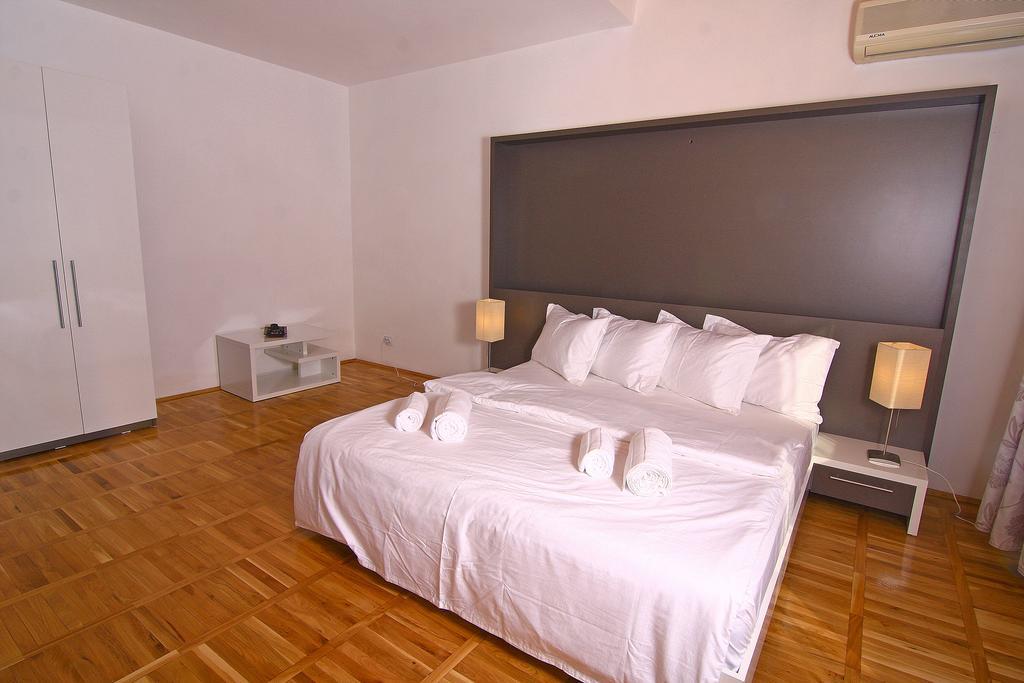 Nirvana Accommodation Bucareste Quarto foto